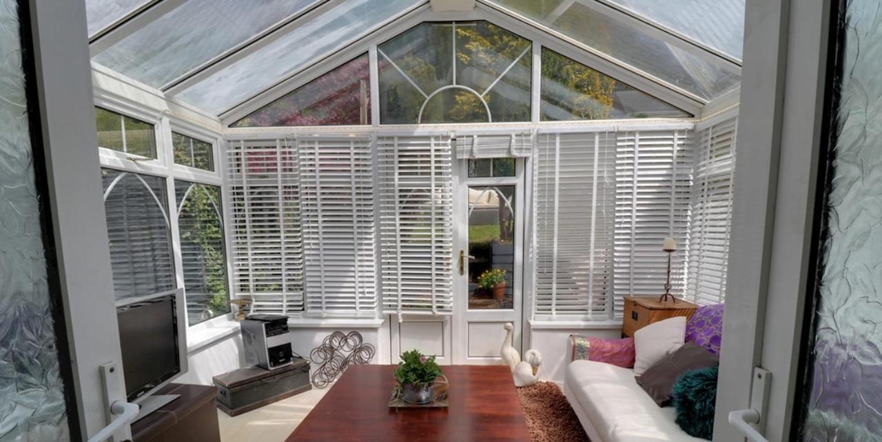 Cosy, Dog Friendly House On The Fringe Of The Brecon Beacons Villa Tredegar ภายนอก รูปภาพ