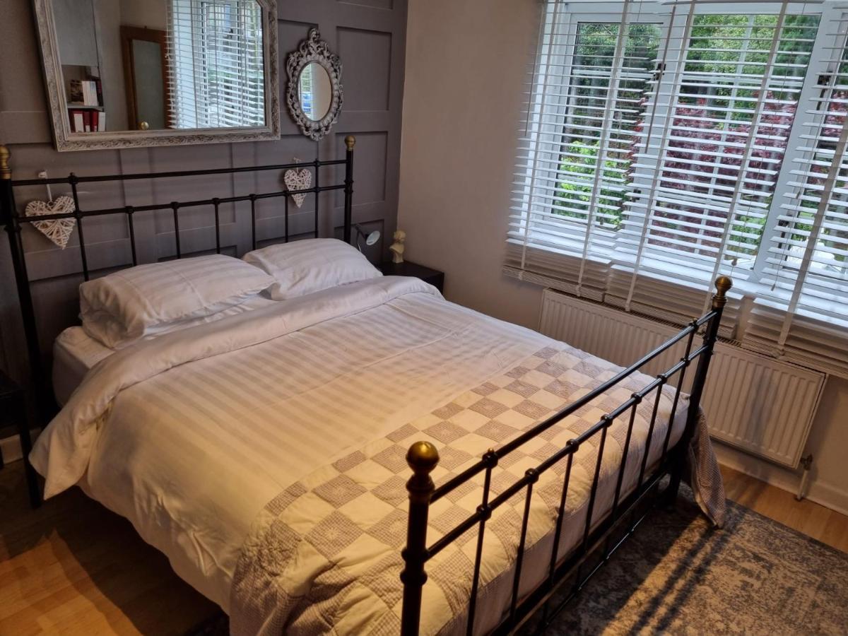 Cosy, Dog Friendly House On The Fringe Of The Brecon Beacons Villa Tredegar ภายนอก รูปภาพ